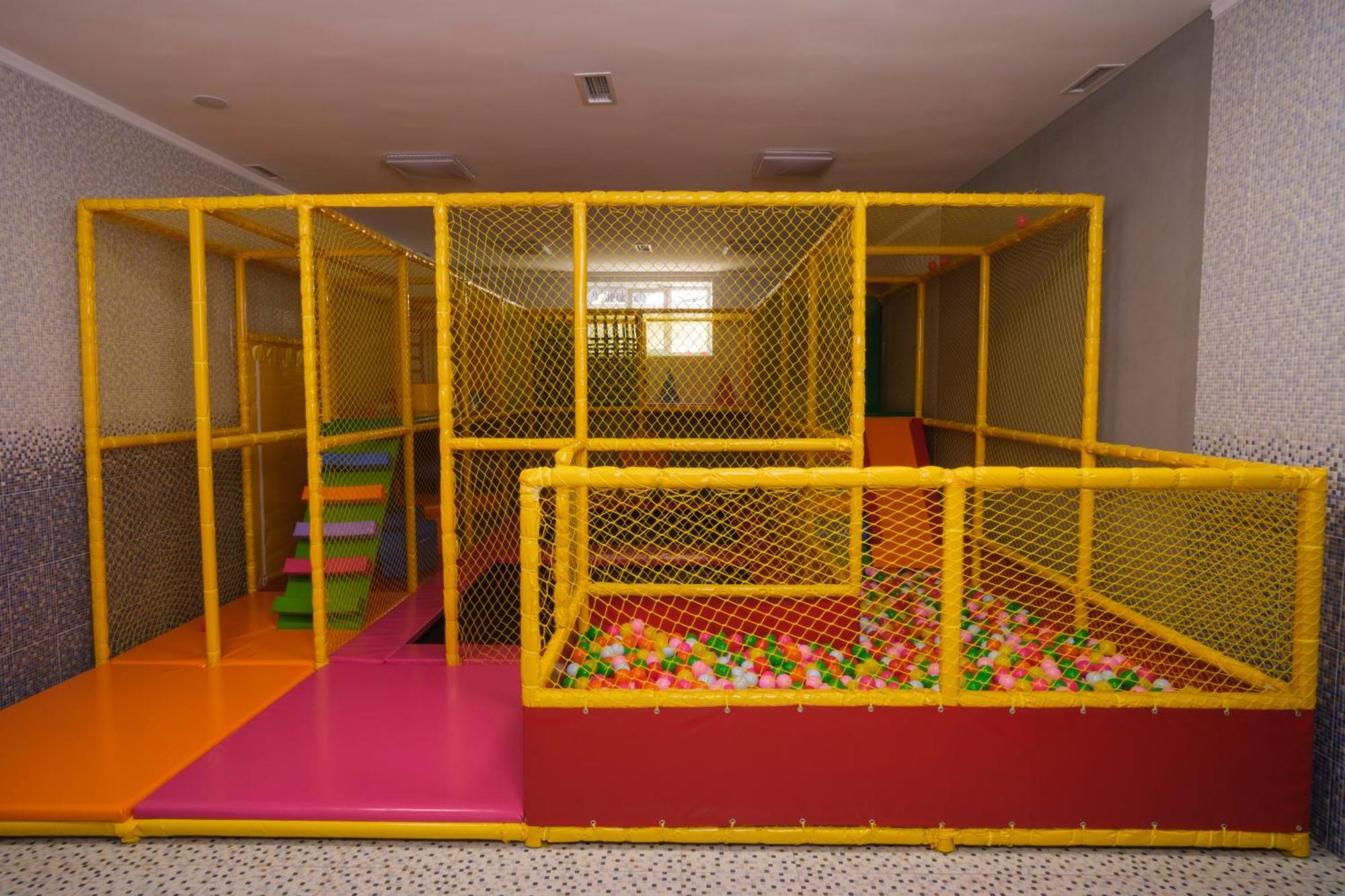 Kasimir Resort Hotel Bukovel Dış mekan fotoğraf